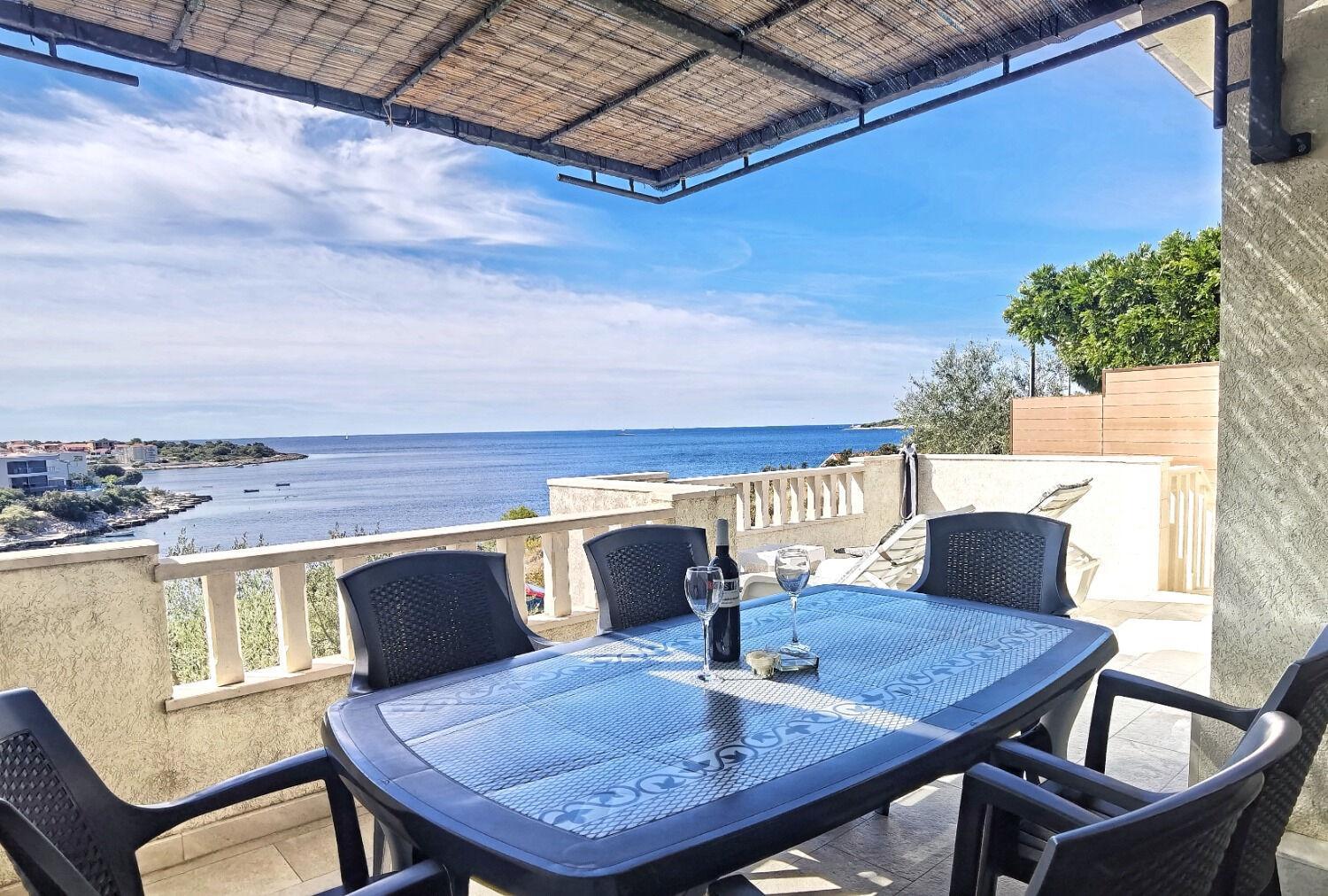 Branka - 30 M From Apartment
