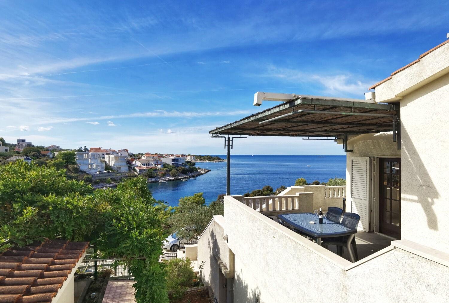 Branka - 30 M From Apartment