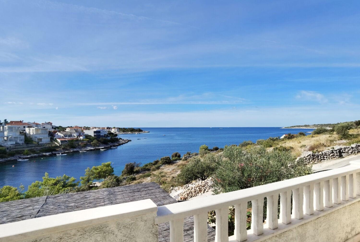 Branka - 30 M From Apartment